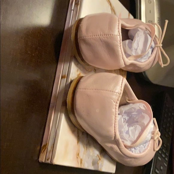 Bloch brand shoes for the lil ballerina 🩰size 23 - Picture 5 of 8